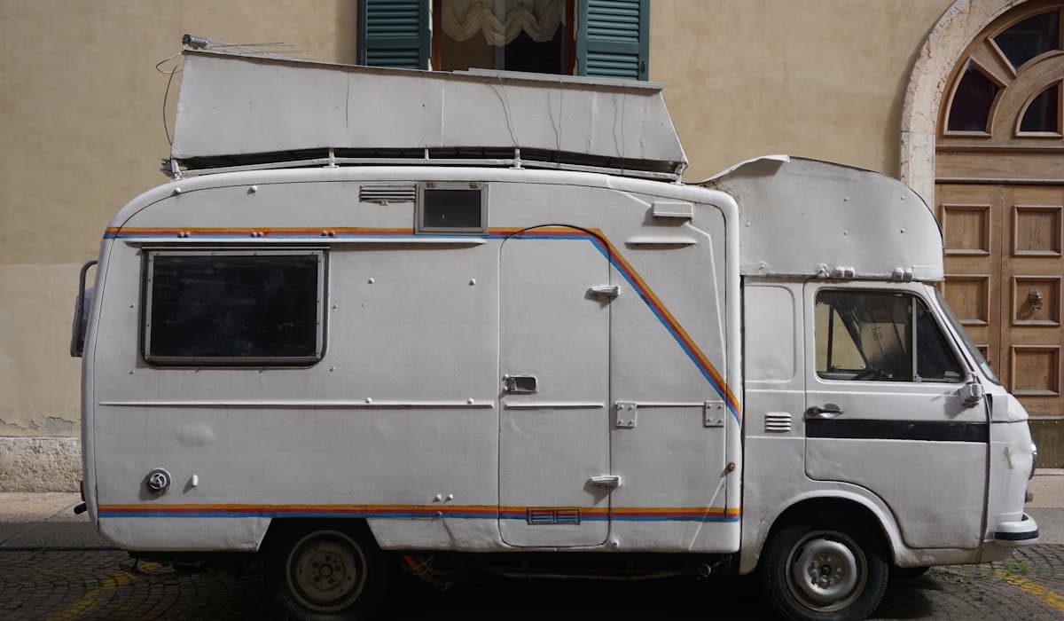 Vinterförvaring av husvagn — komplett guide